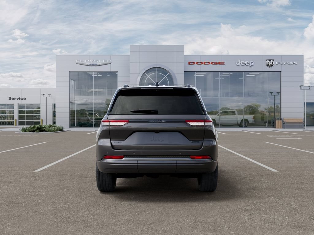 New 2026 Jeep Grand Cherokee Summit w/ Obsidian Package AWD/4WD image 8