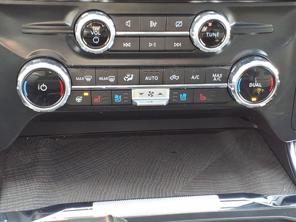 Used 2022 Ford F150 Platinum w/ Equipment Group 701A High image 15