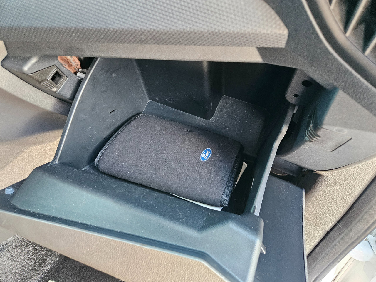 Used 2020 Ford Transit Connect XL image 16