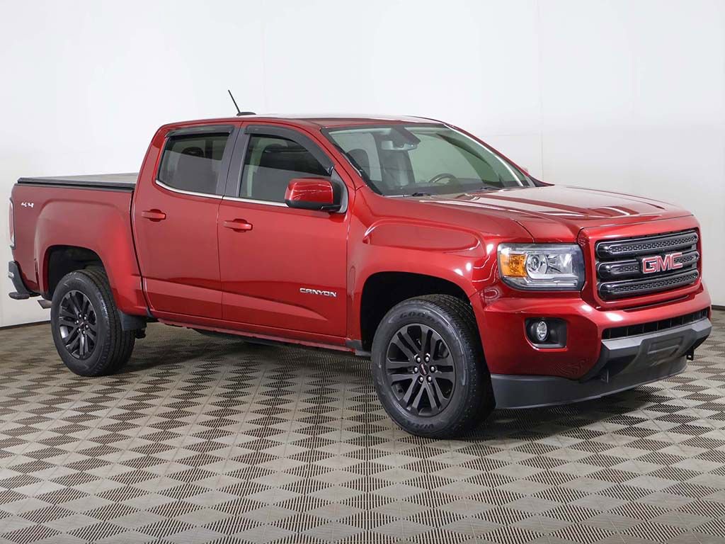 Used 2020 GMC Canyon SLE w/ Elevation Edition image 2