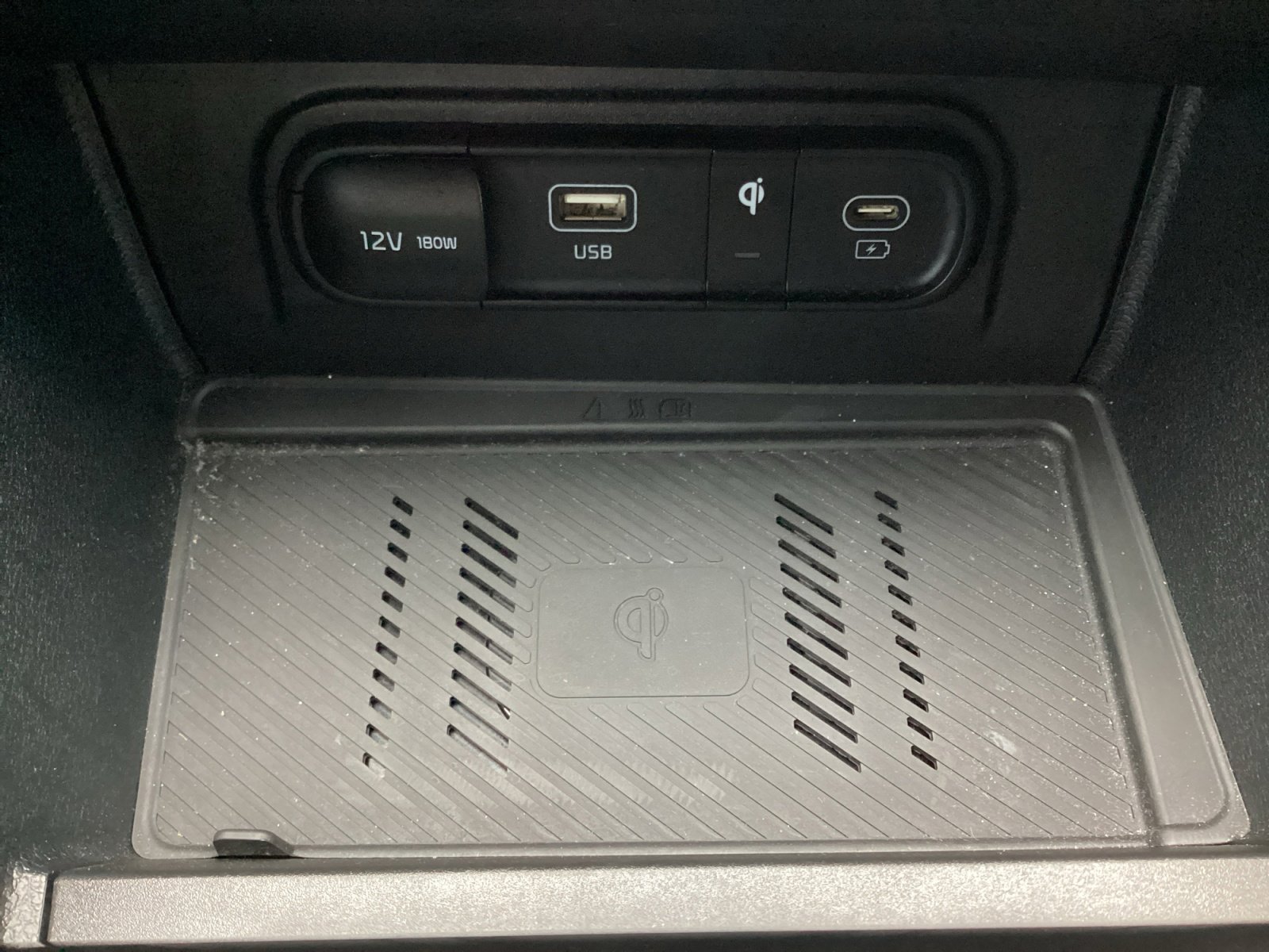 Used 2025 Kia Sportage EX image 25