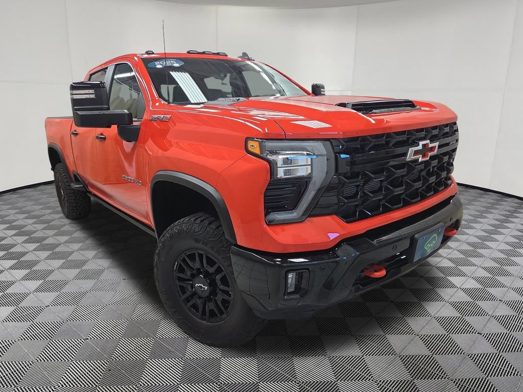 Certified 2025 Chevrolet Silverado 2500 ZR2 w/ Technology Package AWD/4WD image 3