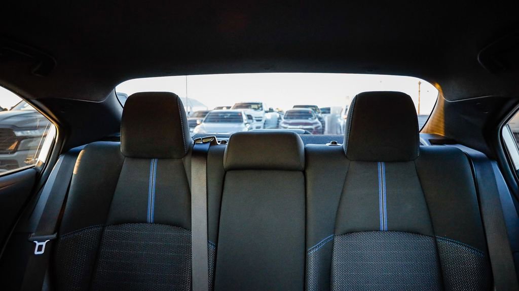 Used 2022 Toyota Corolla SE w/ Carpet Mat Package (TMS) image 26