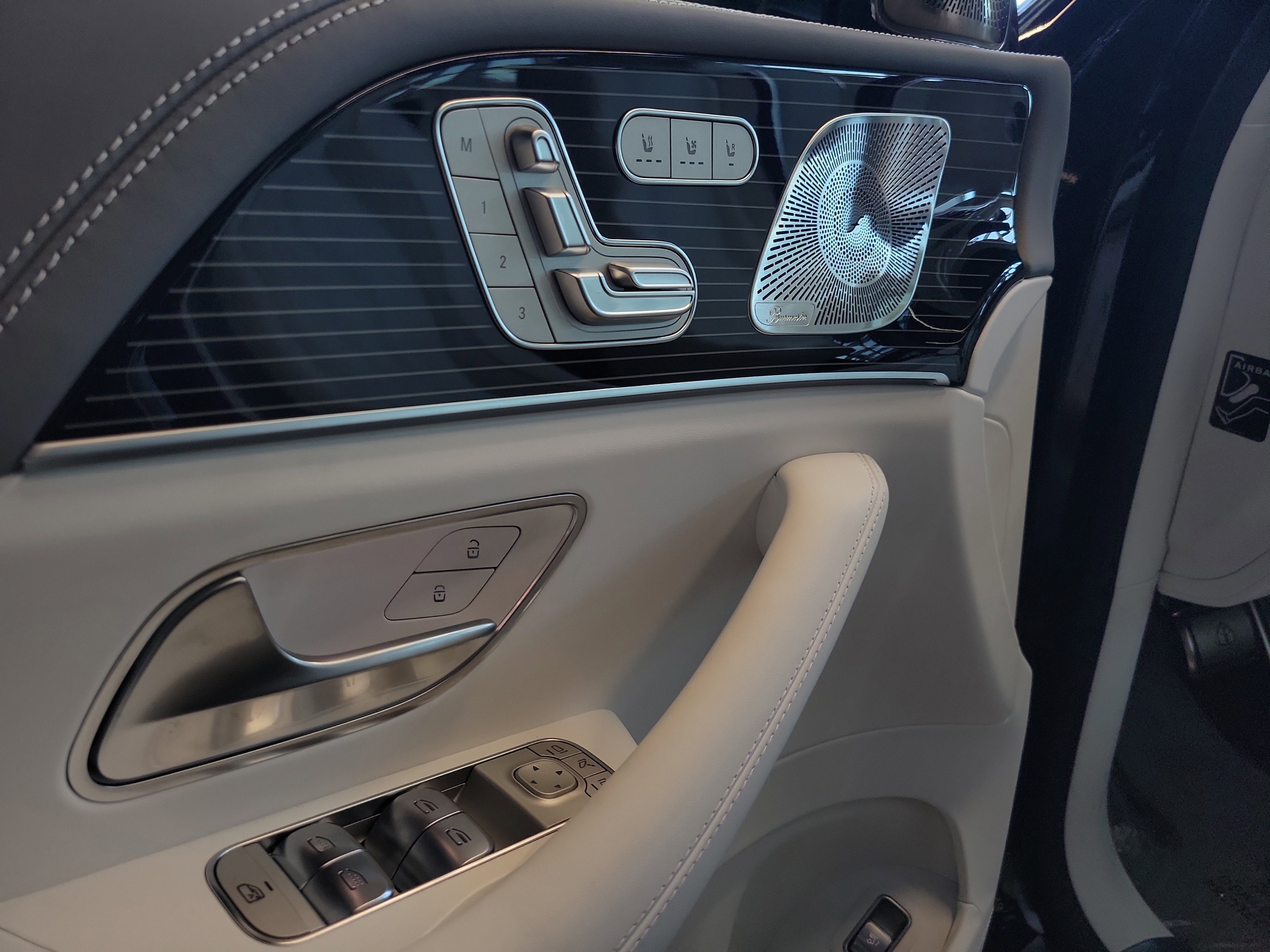 New 2026 Mercedes-Benz Maybach GLS 600 4MATIC image 14