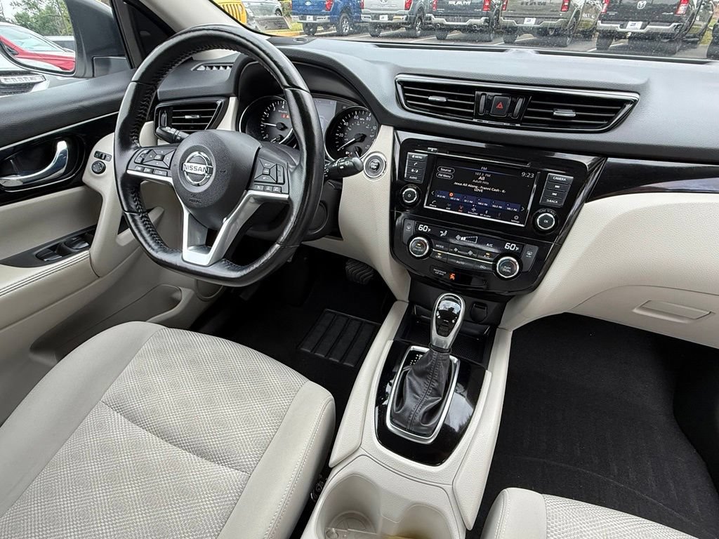Used 2022 Nissan Rogue Sport SV AWD/4WD image 18