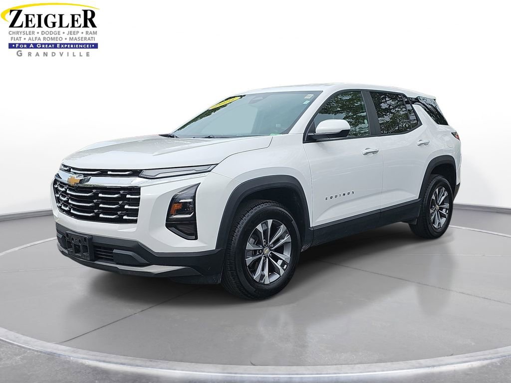 Used 2025 Chevrolet Equinox LT AWD/4WD image 1