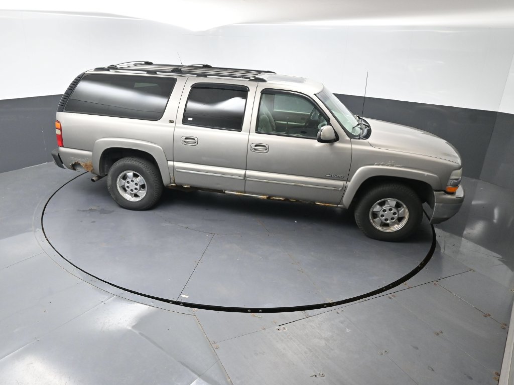 Used 2000 Chevrolet Suburban LT w/ LT Preferred Equipment Group AWD/4WD image 36