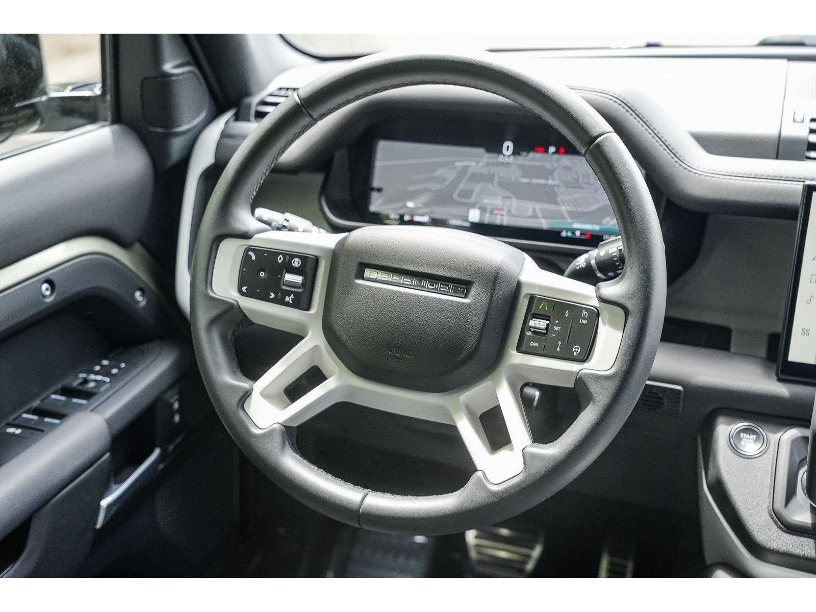 Used 2025 Land Rover Defender 110 S AWD/4WD image 15