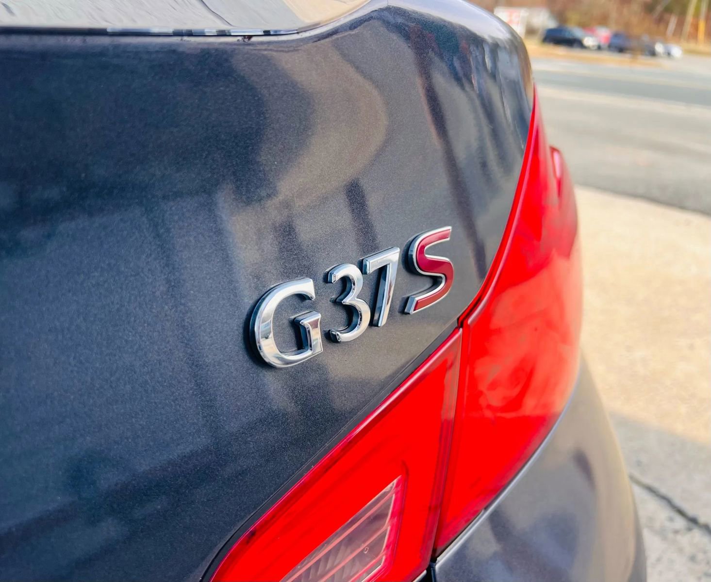 Used 2010 INFINITI G37 Journey w/ Premium Pkg image 14