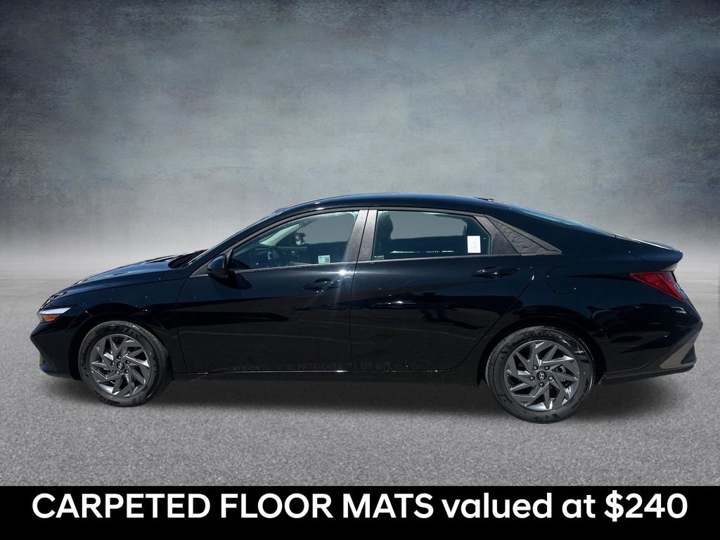 Certified 2025 Hyundai Elantra Hybrid FWD image 2