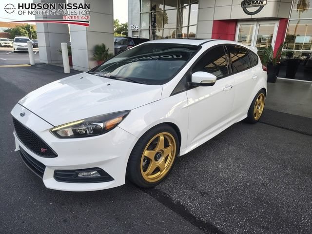 Used 2017 Ford Focus ST w/ Equipment Group 402A