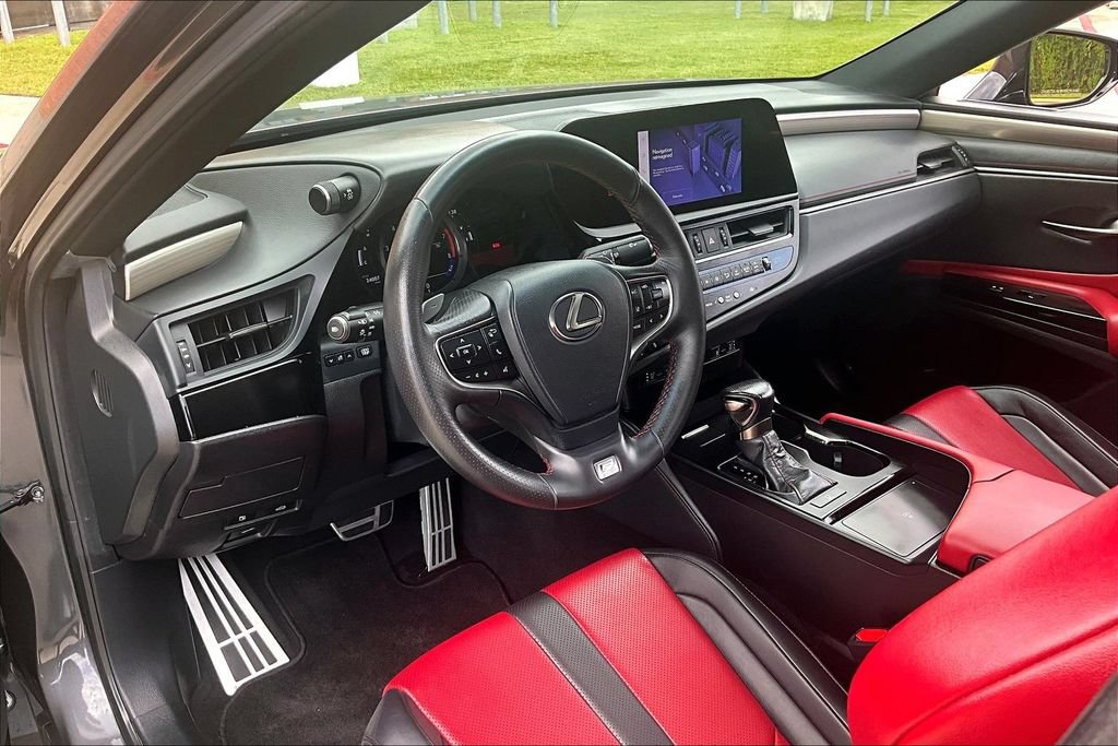 Used 2023 Lexus ES 350 F Sport w/ Accessory Package (Z2) FWD image 17