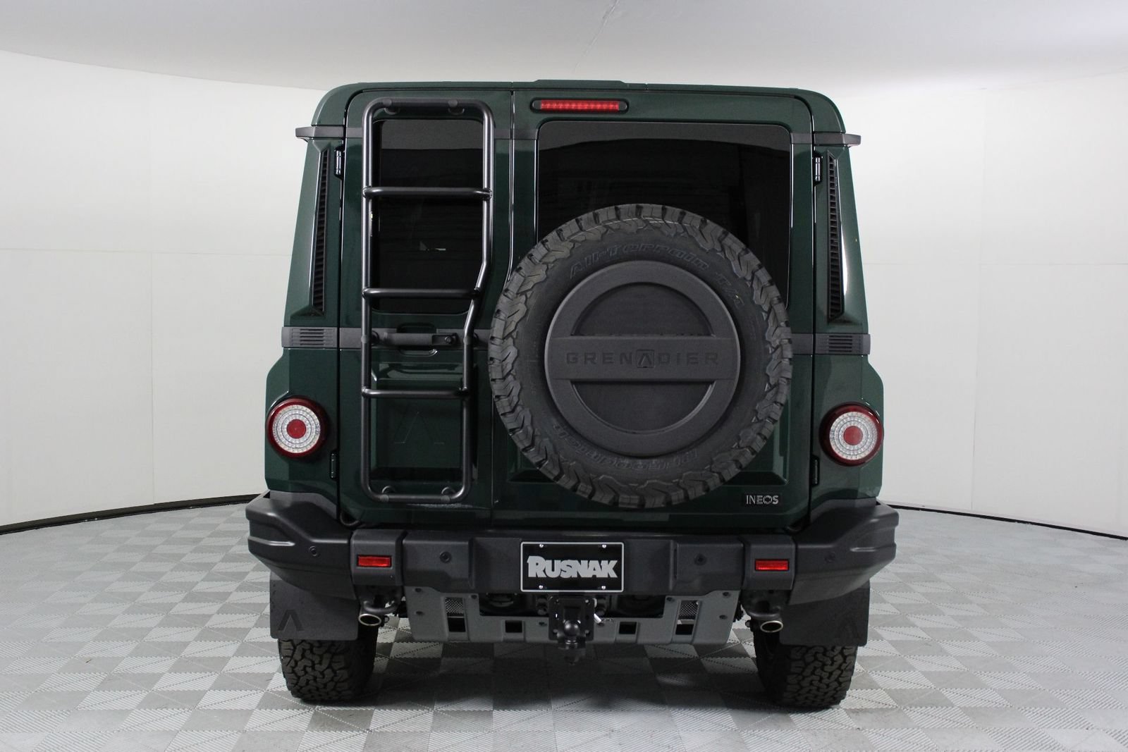 Used 2025 INEOS Grenadier Station Wagon AWD/4WD image 4