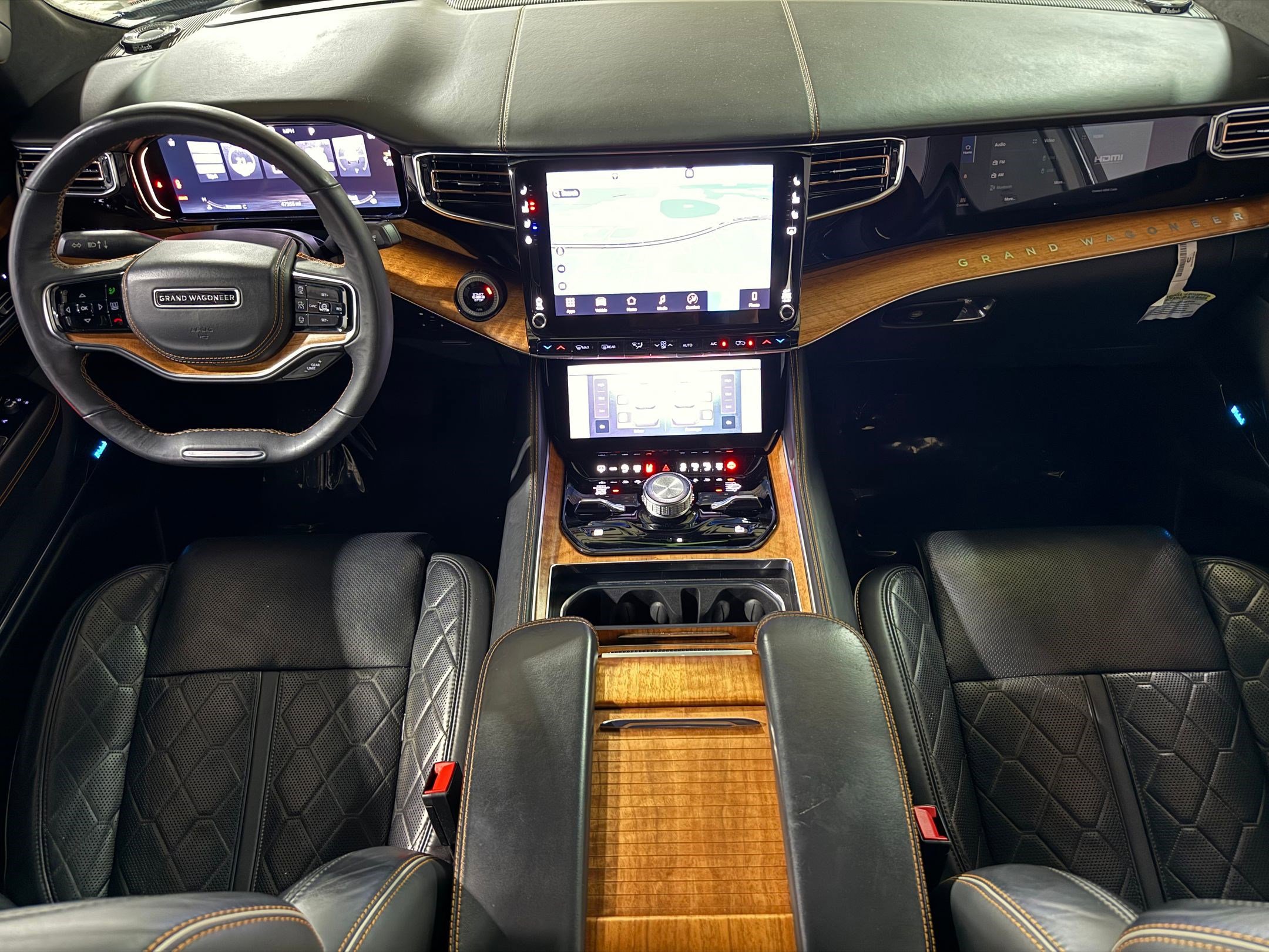 Used 2024 Jeep Grand Wagoneer Series III w/ HD Trailer Tow Package image 13