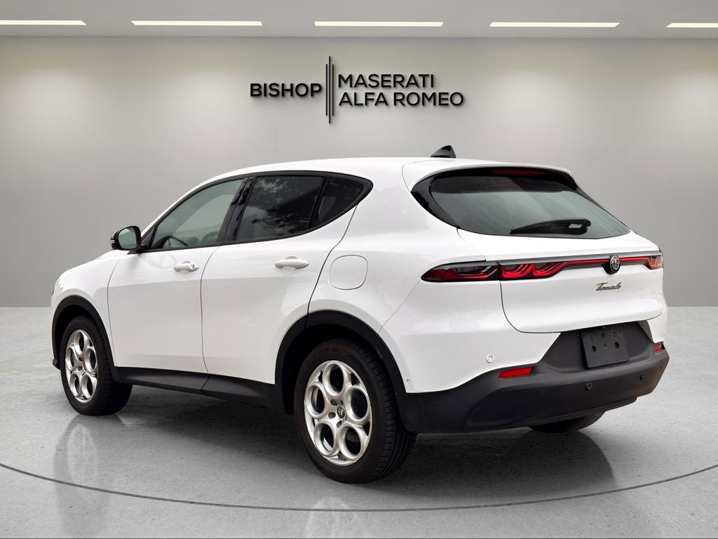 Used 2024 Alfa Romeo Tonale Sprint AWD/4WD image 4