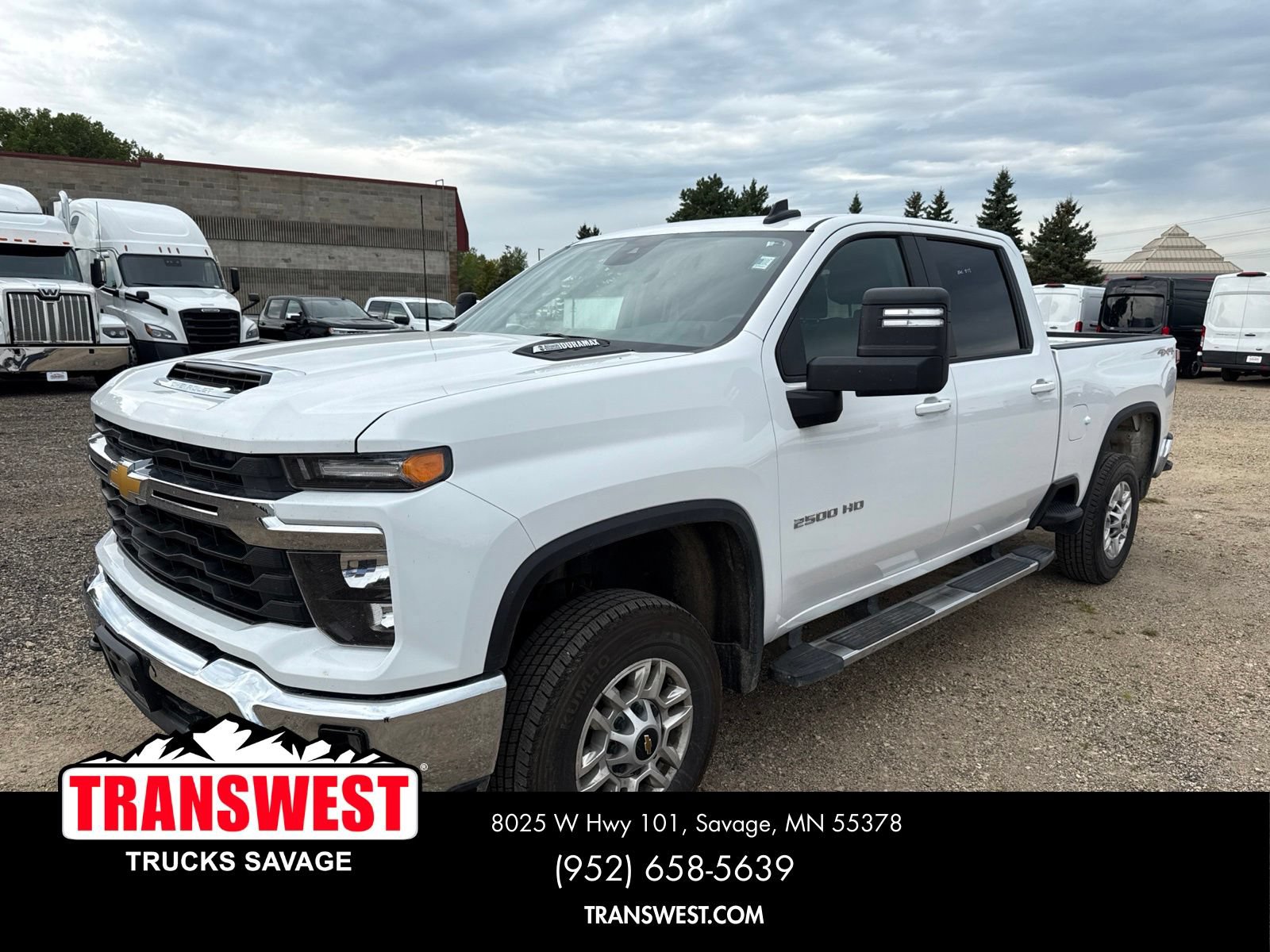 Used 2025 Chevrolet Silverado 2500 LT w/ Convenience Package AWD/4WD image 1