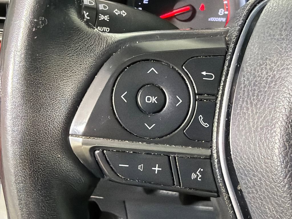 Used 2020 Toyota Camry XSE FWD image 25