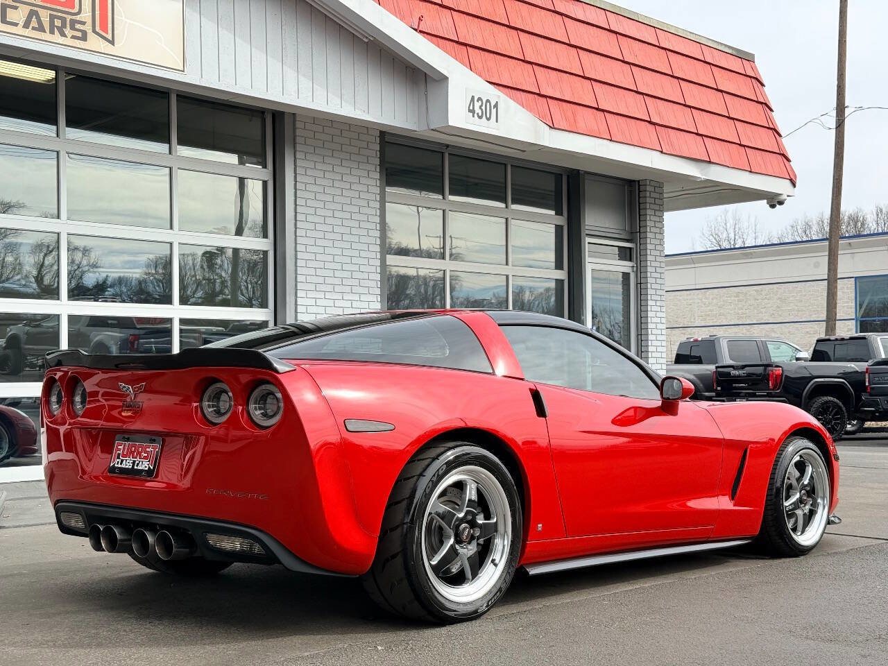 Used 2006 Chevrolet Corvette Coupe w/ Performance Package image 3