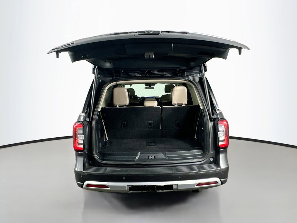 Used 2024 Ford Expedition Limited image 28