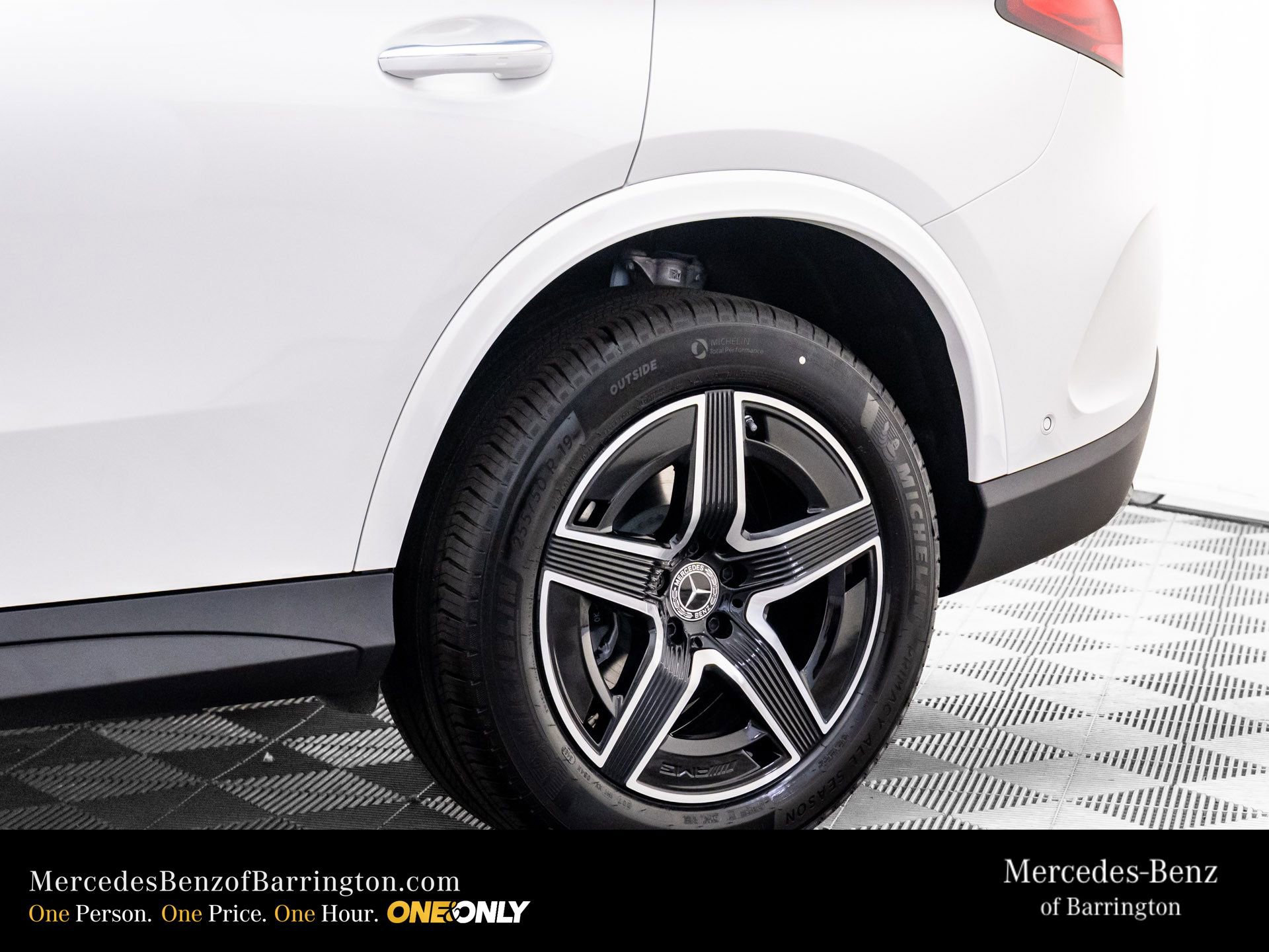 New 2026 Mercedes-Benz GLC 300 4MATIC image 34