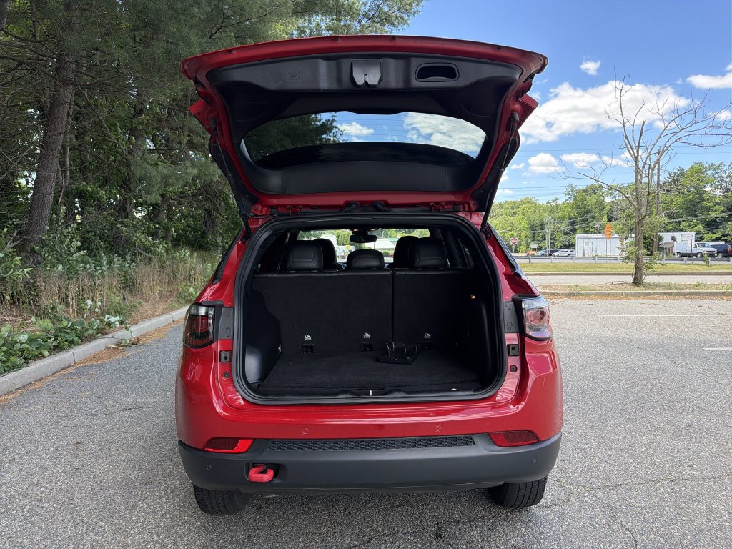 Used 2023 Jeep Compass Trailhawk w/ Sun and Sound Group AWD/4WD image 31