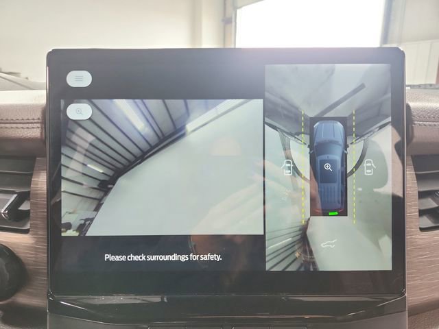 Used 2023 Ford Expedition Max Limited image 31