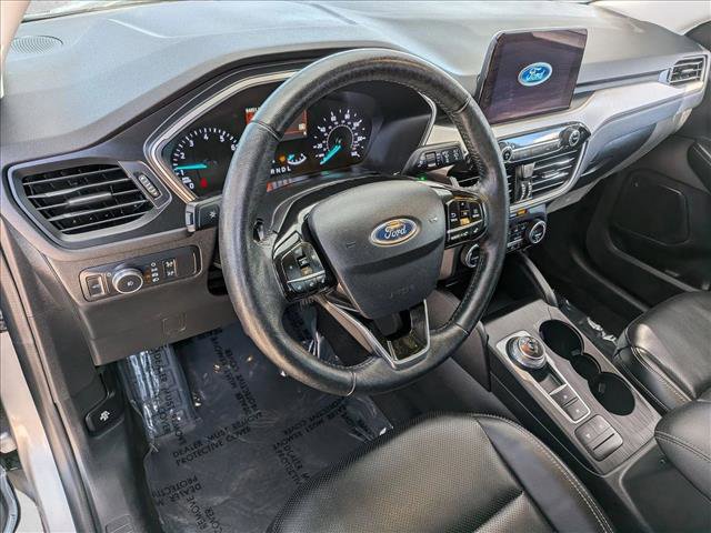 Used 2021 Ford Escape SEL image 11