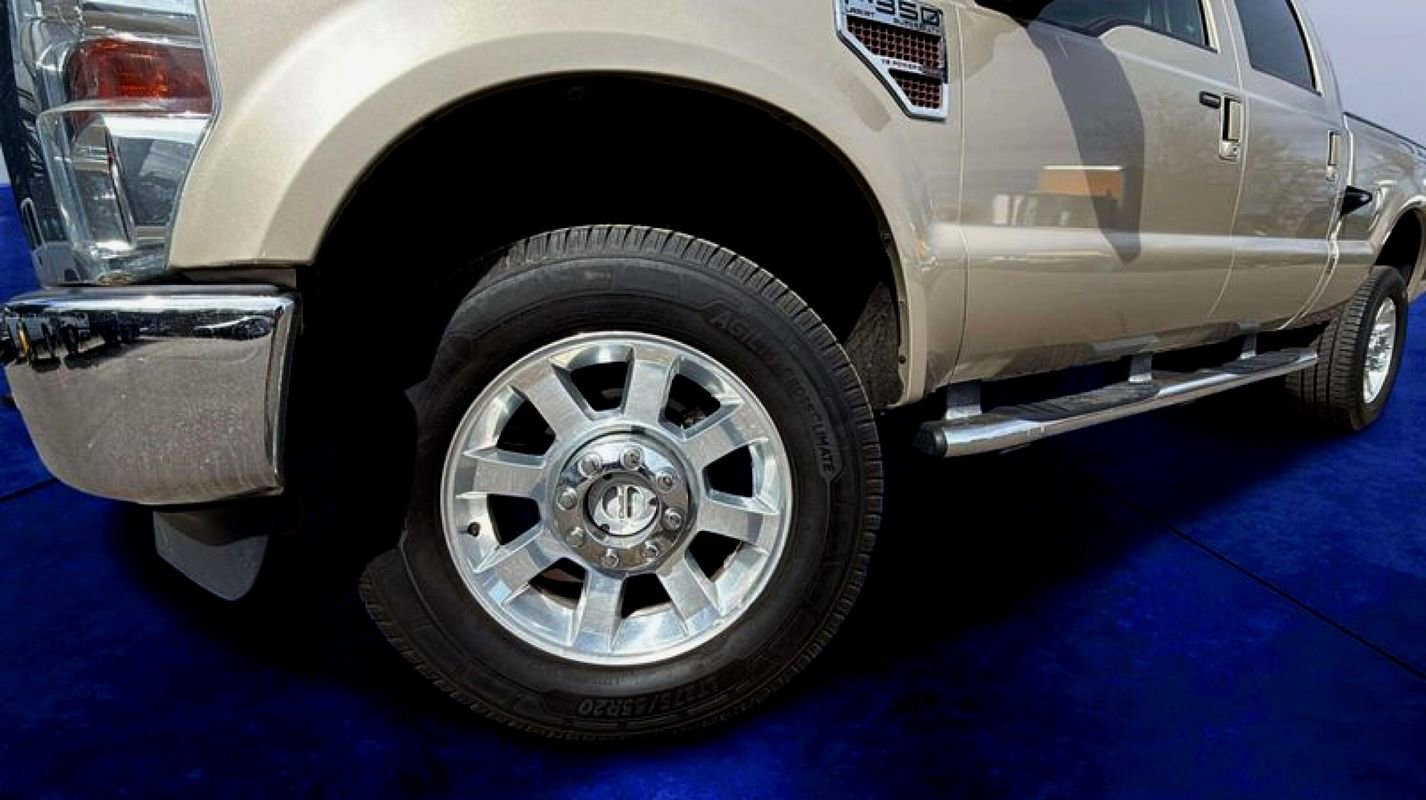 Used 2010 Ford F350 Lariat AWD/4WD image 19