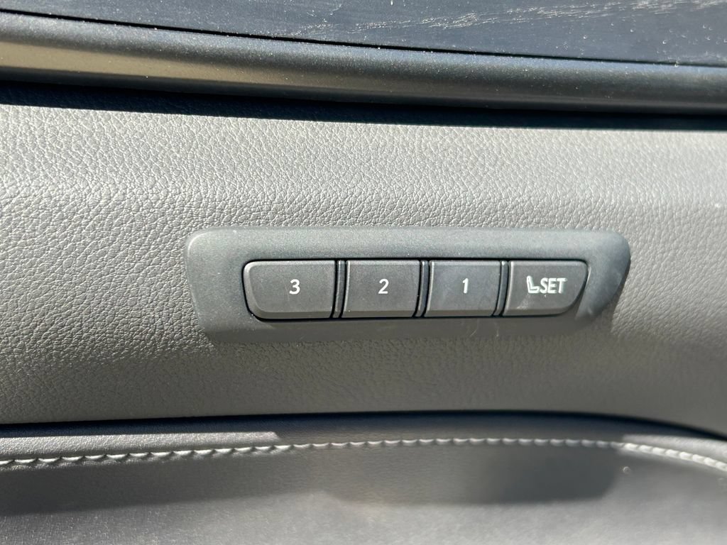 Used 2025 Lexus NX 350h AWD w/ Luxury Package image 23