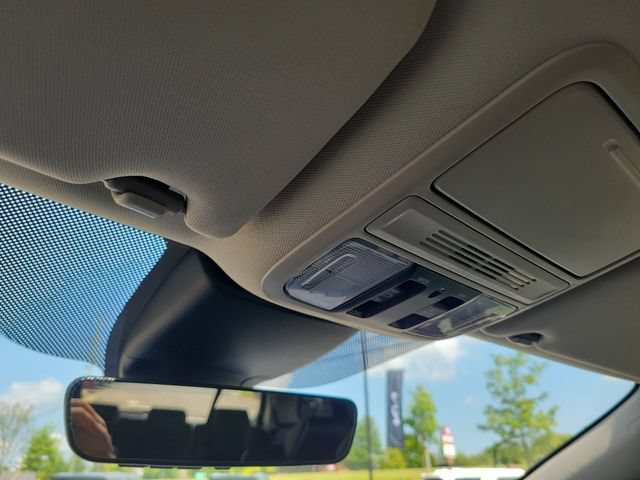 Used 2025 Honda Odyssey Touring image 32
