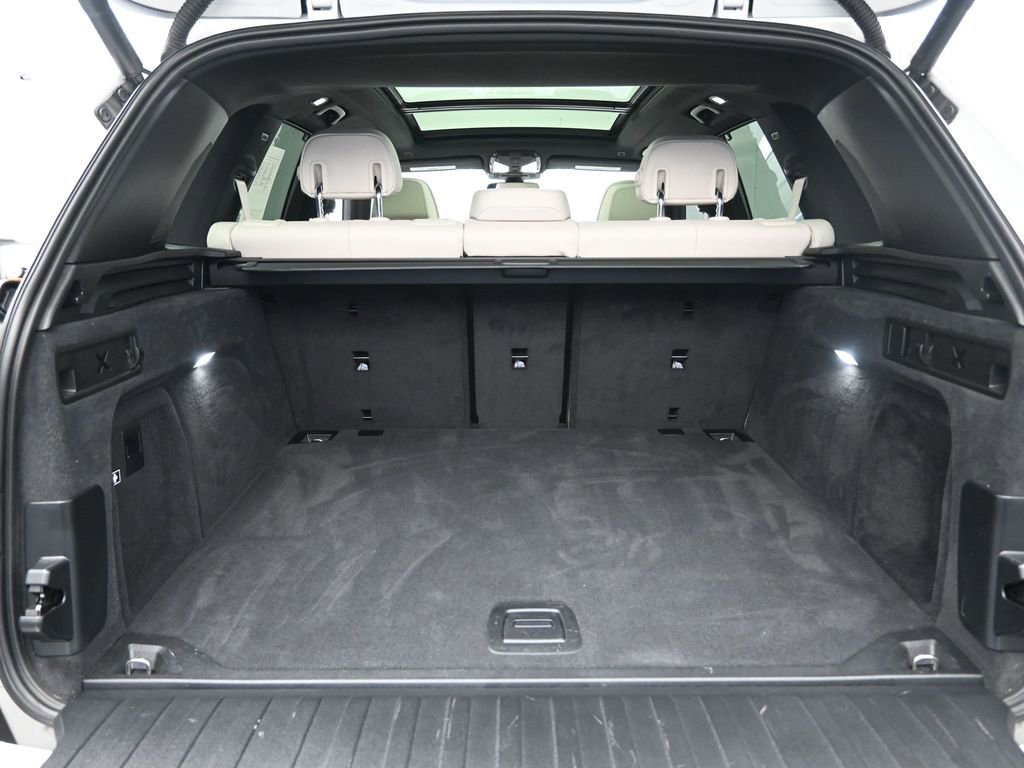Used 2023 BMW X5 M50i w/ Executive Package image 30