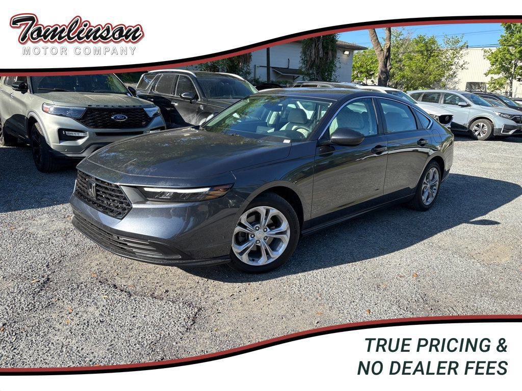 Used 2025 Honda Accord LX image 1
