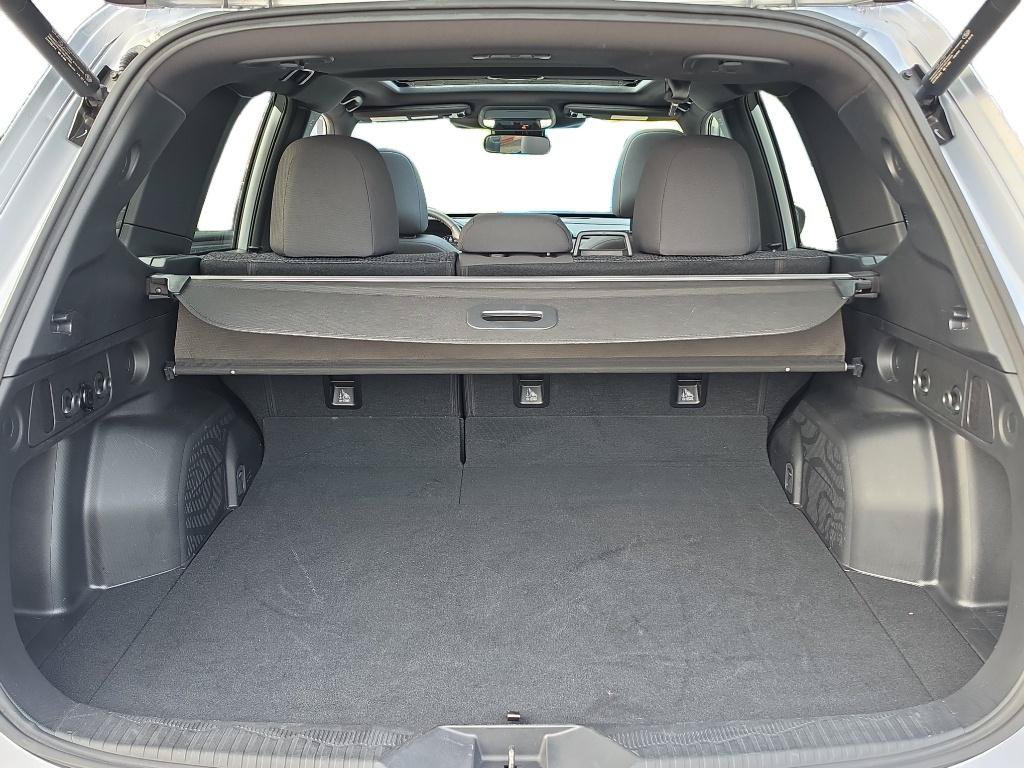 Used 2025 Subaru Forester Premium AWD/4WD image 21