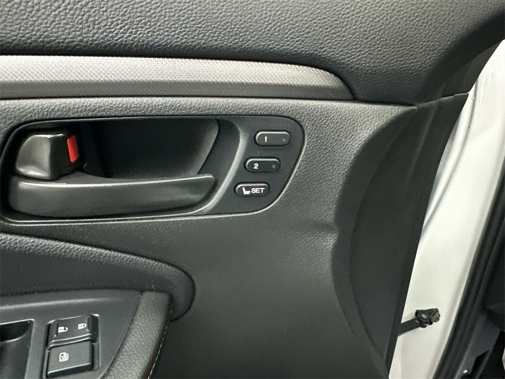 Used 2022 Honda Passport TrailSport image 12