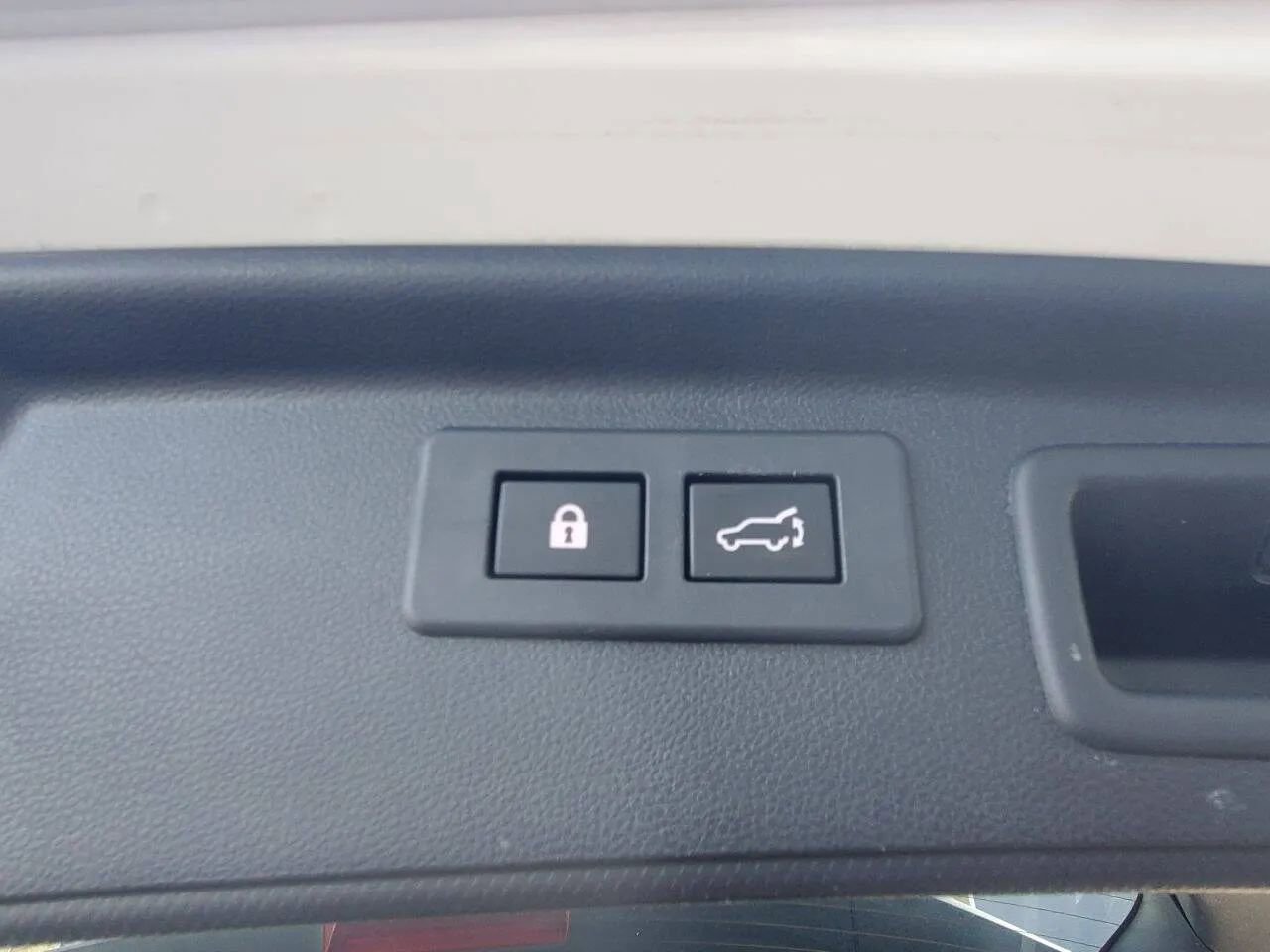 Used 2019 Subaru Forester Limited image 13