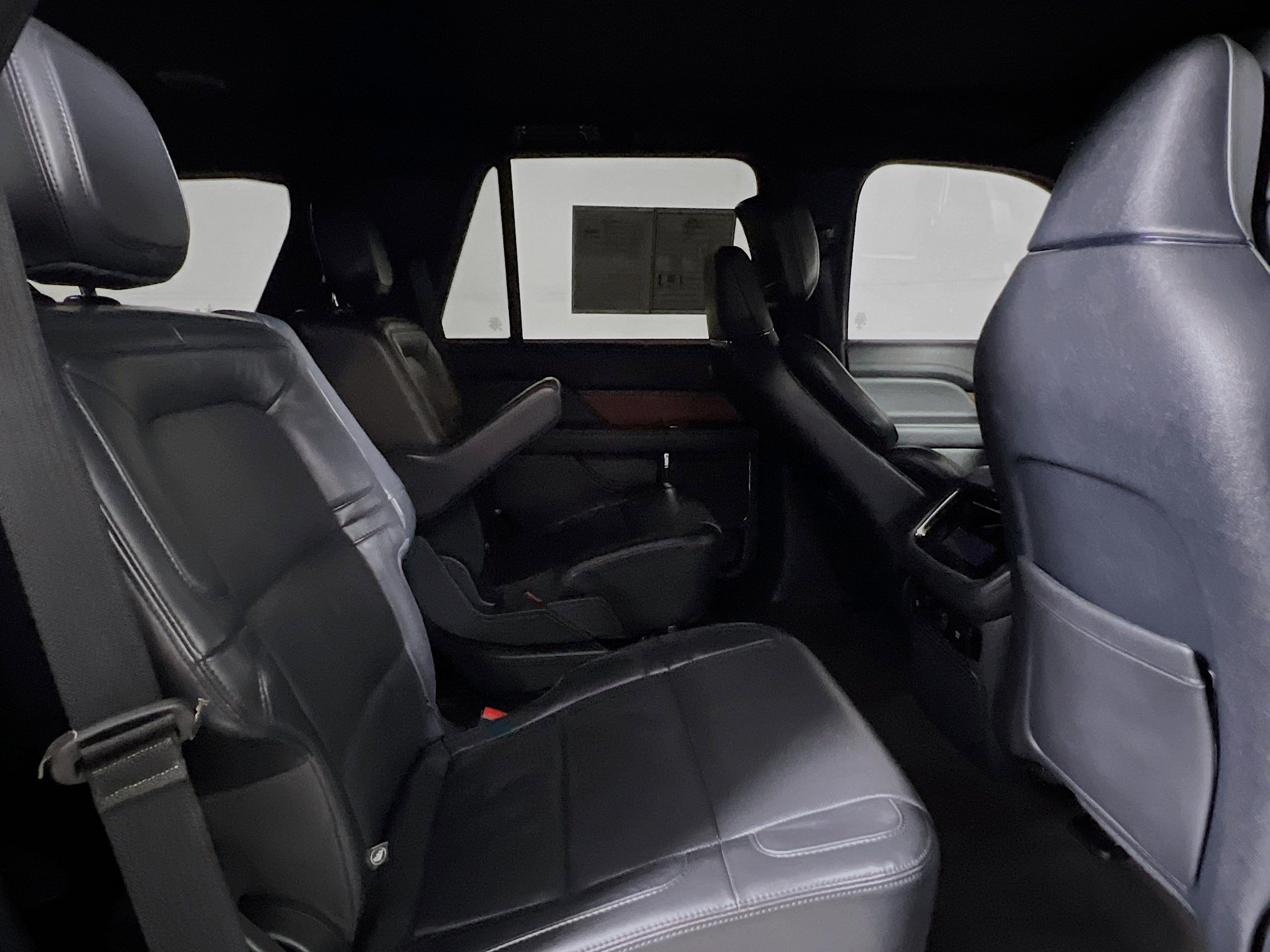 Used 2022 Lincoln Navigator Reserve image 34