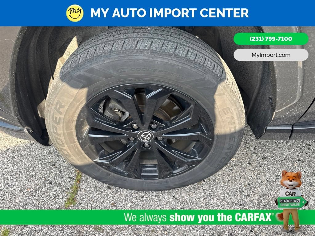 Used 2022 Toyota RAV4 SE w/ Convenience Package AWD/4WD image 6