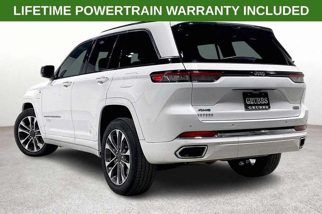 Used 2024 Jeep Grand Cherokee Overland w/ Luxury Tech Group IV AWD/4WD image 15