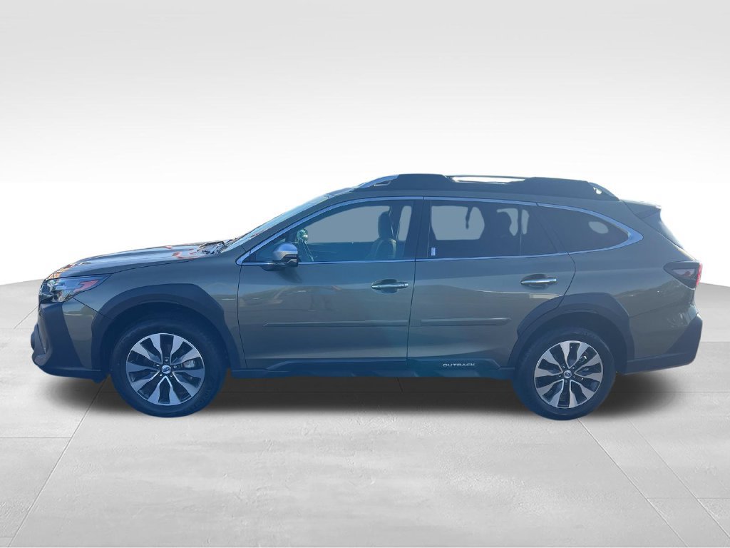 Used 2025 Subaru Outback Touring XT AWD/4WD image 2