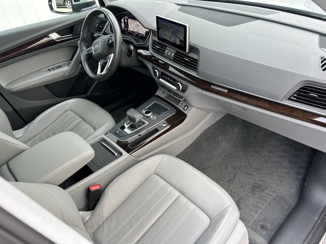 Used 2019 Audi Q5 2.0T Premium Plus w/ Premium Plus Package image 26