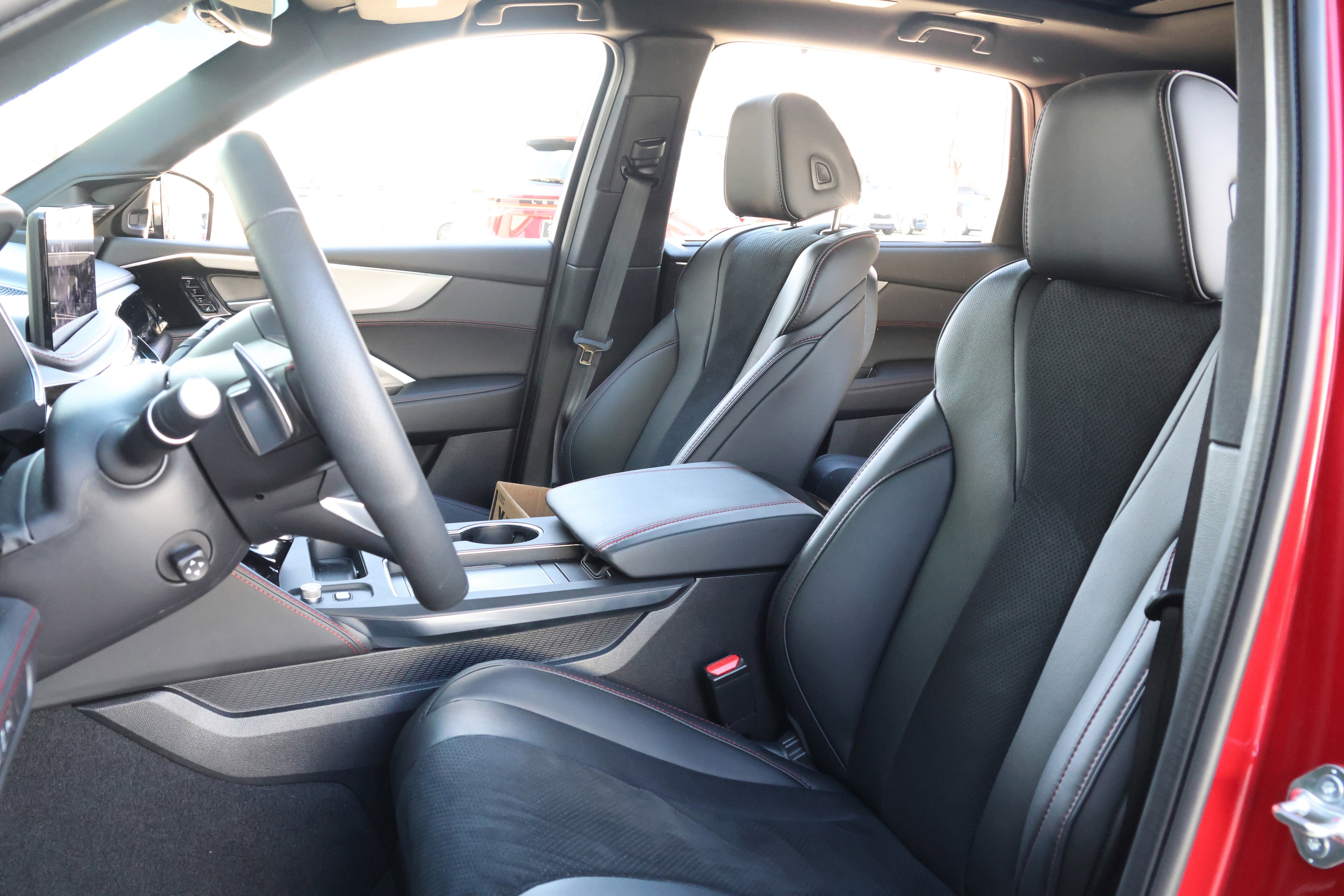 Used 2025 Acura MDX A-Spec image 34