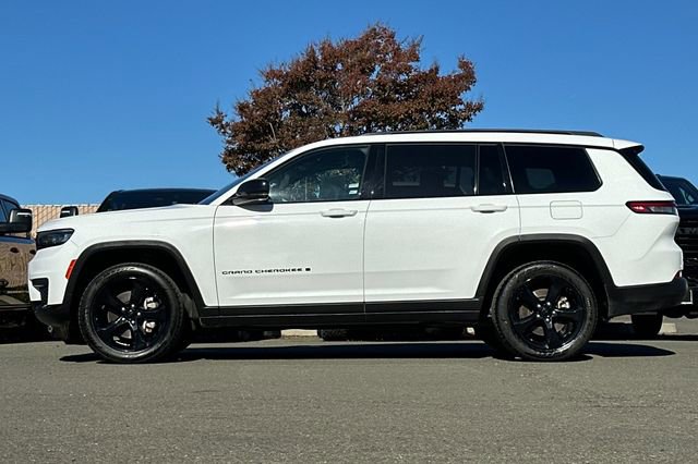 Used 2023 Jeep Grand Cherokee L Altitude image 7