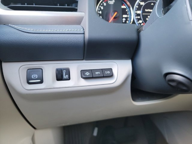 Used 2023 GMC Acadia Denali w/ Denali Technology Package AWD/4WD image 15