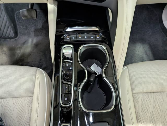Used 2023 Buick Envision Avenir AWD/4WD image 25