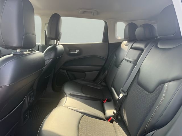 Used 2019 Jeep Compass Latitude w/ Popular Equipment Group image 10