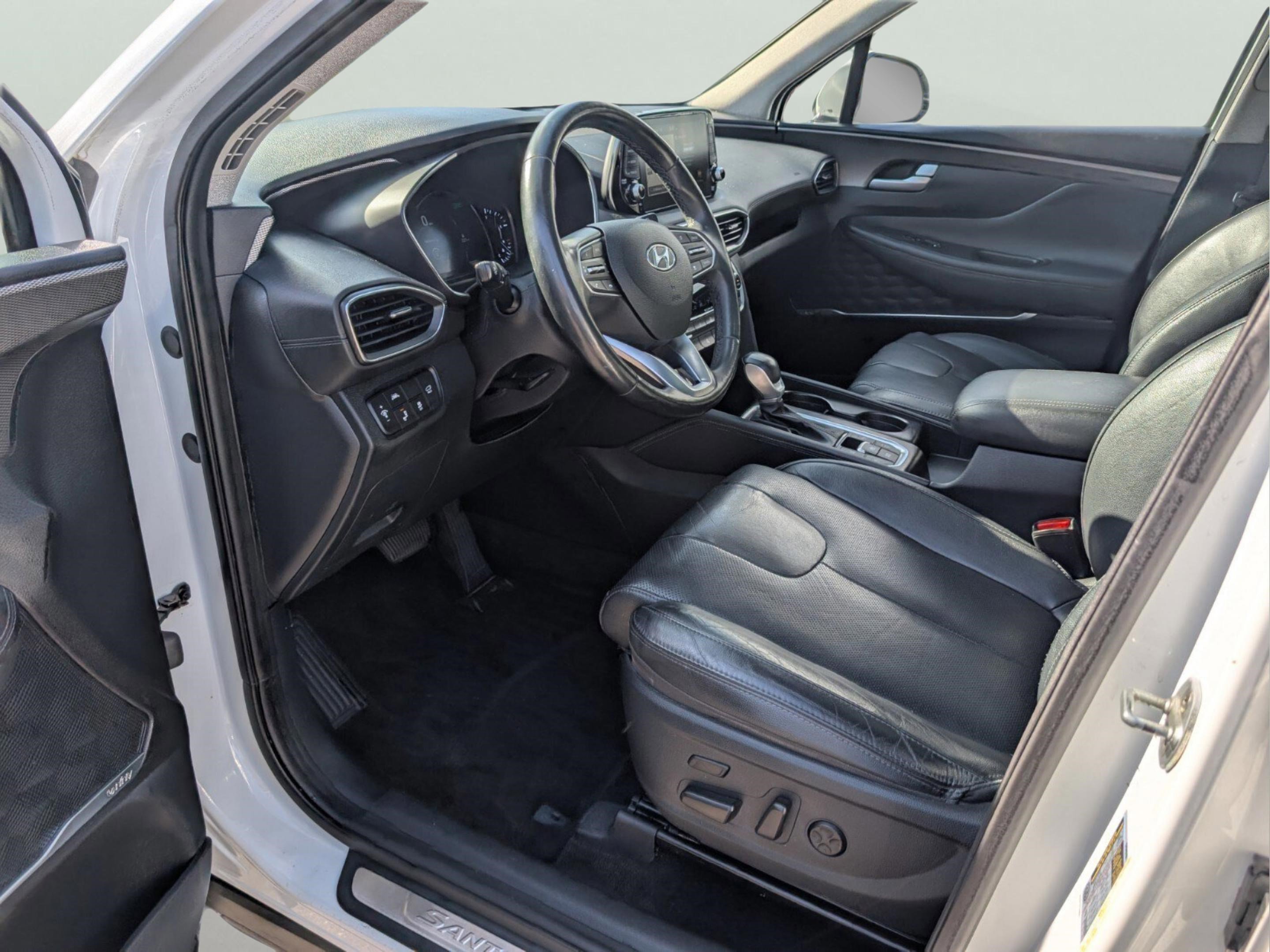 Used 2020 Hyundai Santa Fe Limited image 28
