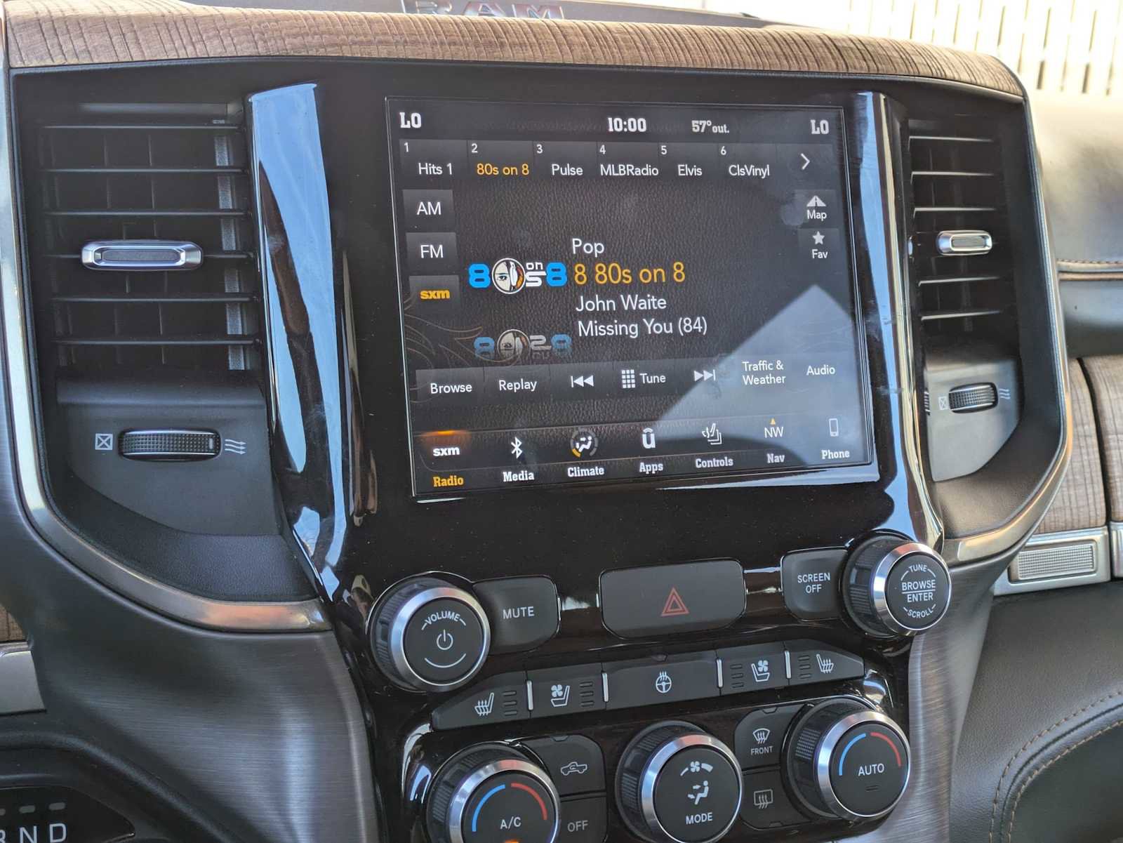 Used 2019 RAM 1500 Laramie Longhorn image 31