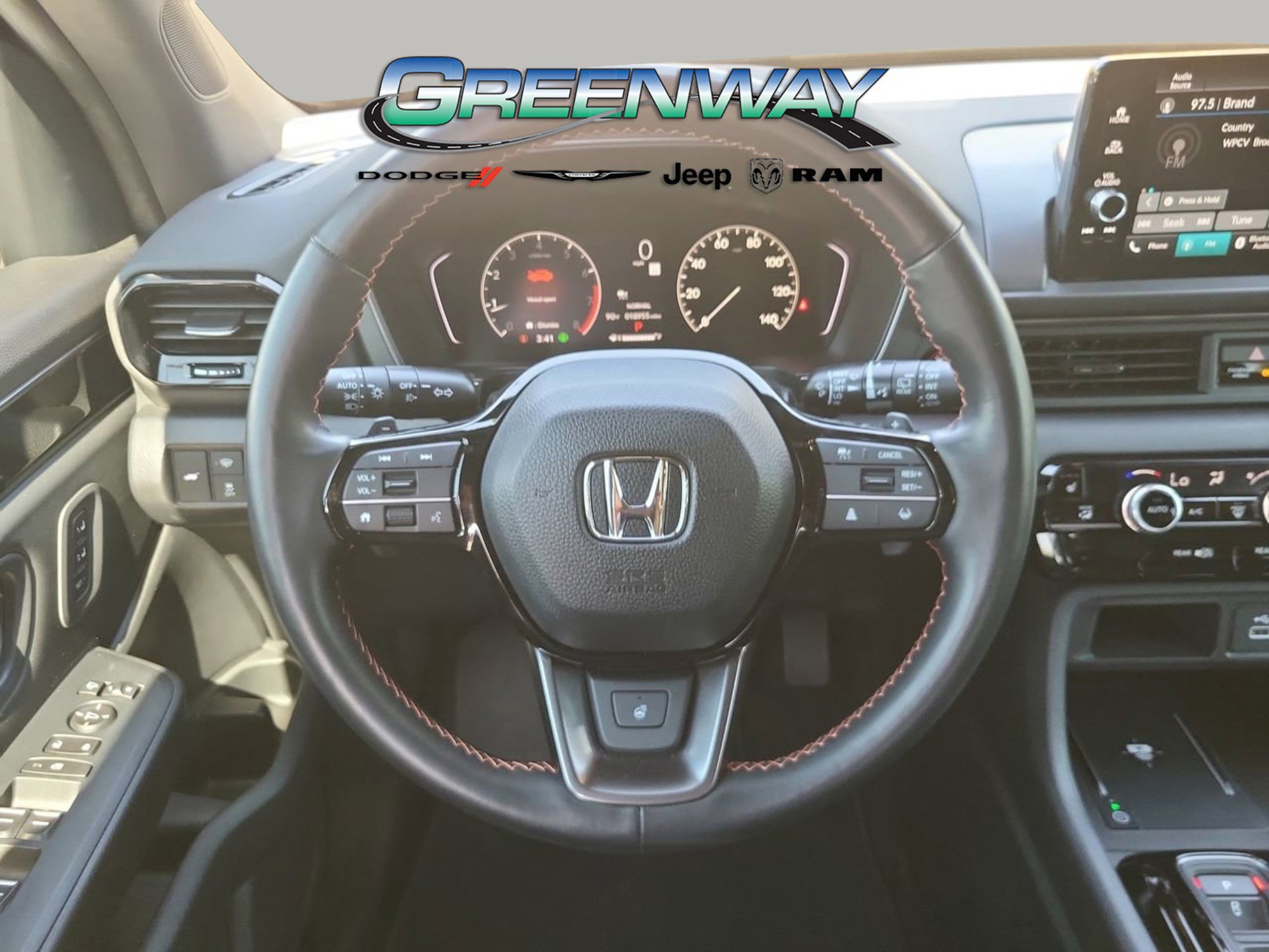 Used 2024 Honda Pilot TrailSport image 30