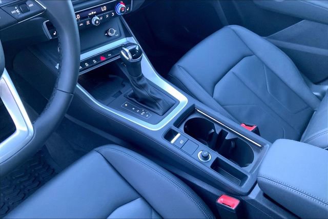 Certified 2025 Audi Q3 2.0T Premium w/ Convenience Package image 25