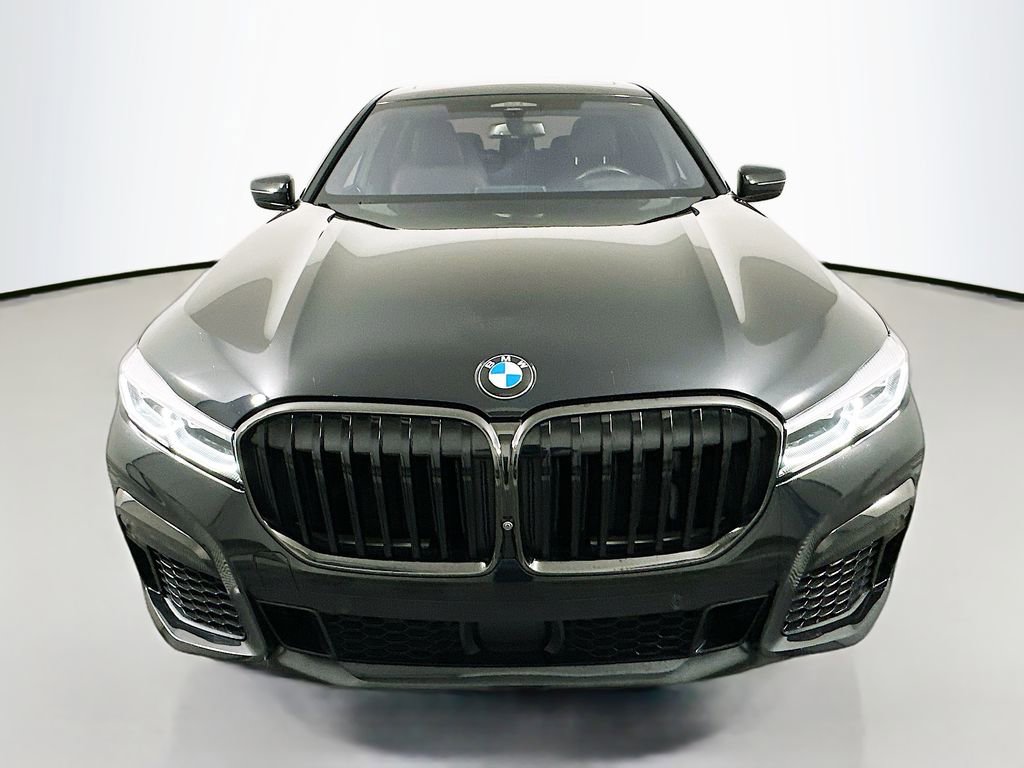 Used 2022 BMW M760i xDrive w/ Luxury Rear Seating Package AWD/4WD image 2